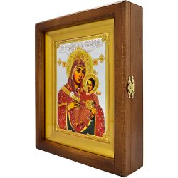 Вифлеемская икона Божией Матери в серебряном окладе, в деревянном киоте.