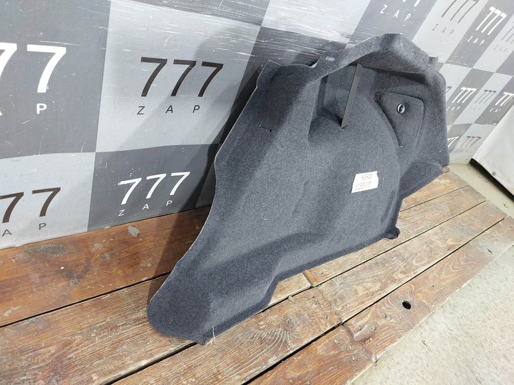 Обшивка багажника правая 5дв. Opel Astra H 04-14 Б/У Оригинал 13252210