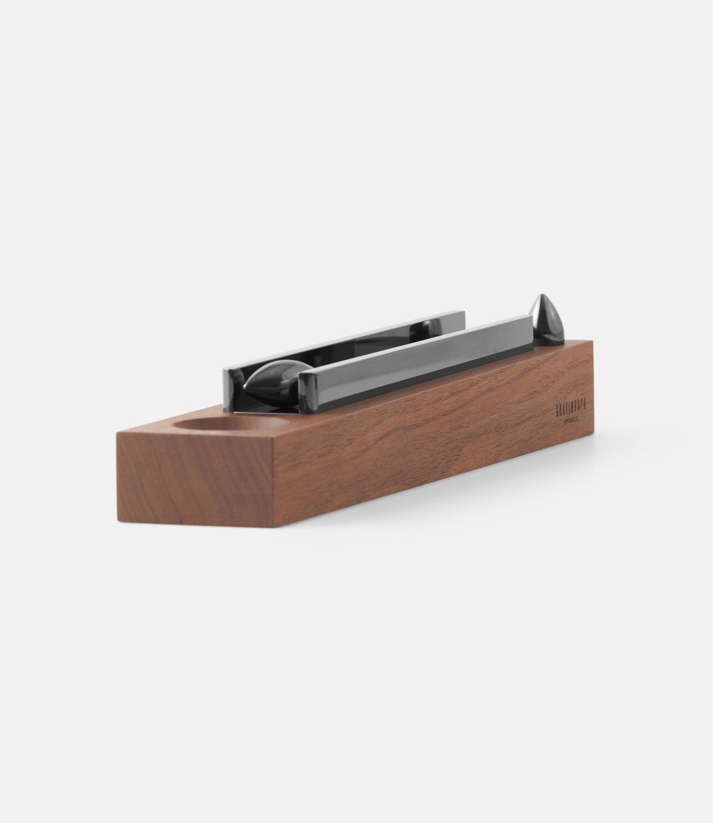 Nozaki Spindle Black — японская дзен-скульптура