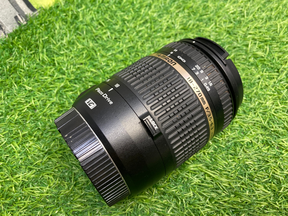 Tamron AF 18-270mm 3.5-6.3 Di II VC PZD