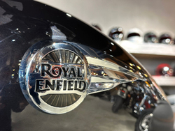 Royal Enfield Super Meteor 650 Interstellar Green (Mid)