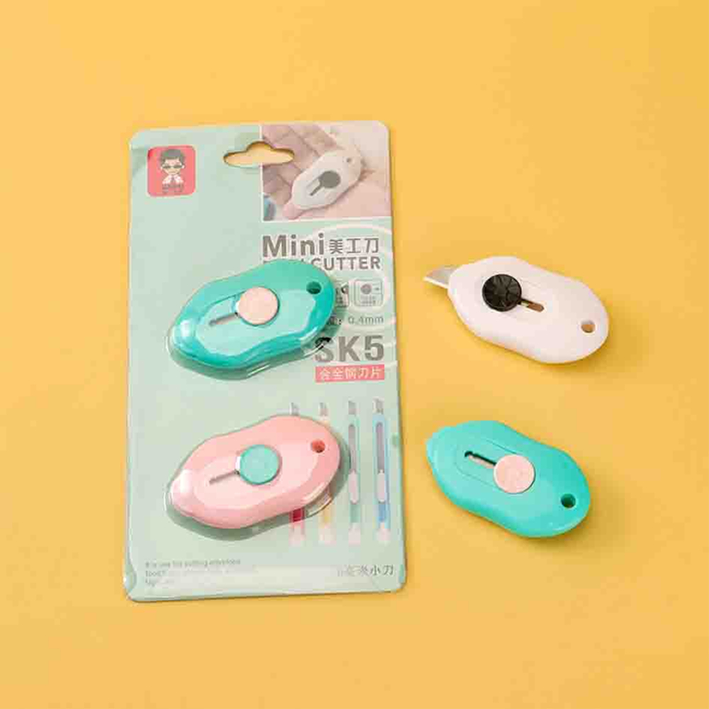 Набор канцелярских ножей