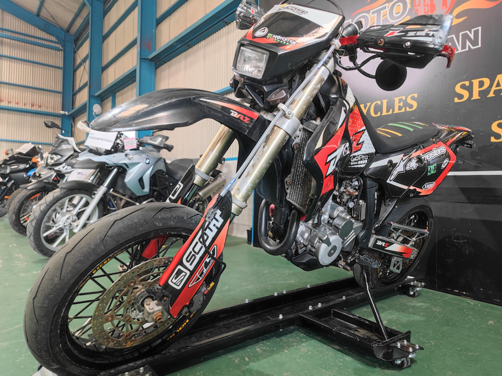 Suzuki DR-Z400SM , 2005