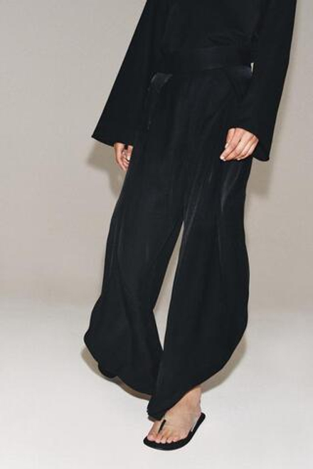ZARA БРЮКИ С РАЗРЕЗАМИ — ZW COLLECTION, ЧЕРНЫЙ