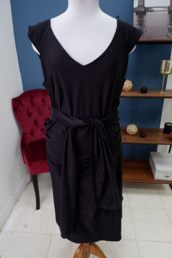 Платье черное 48 размер