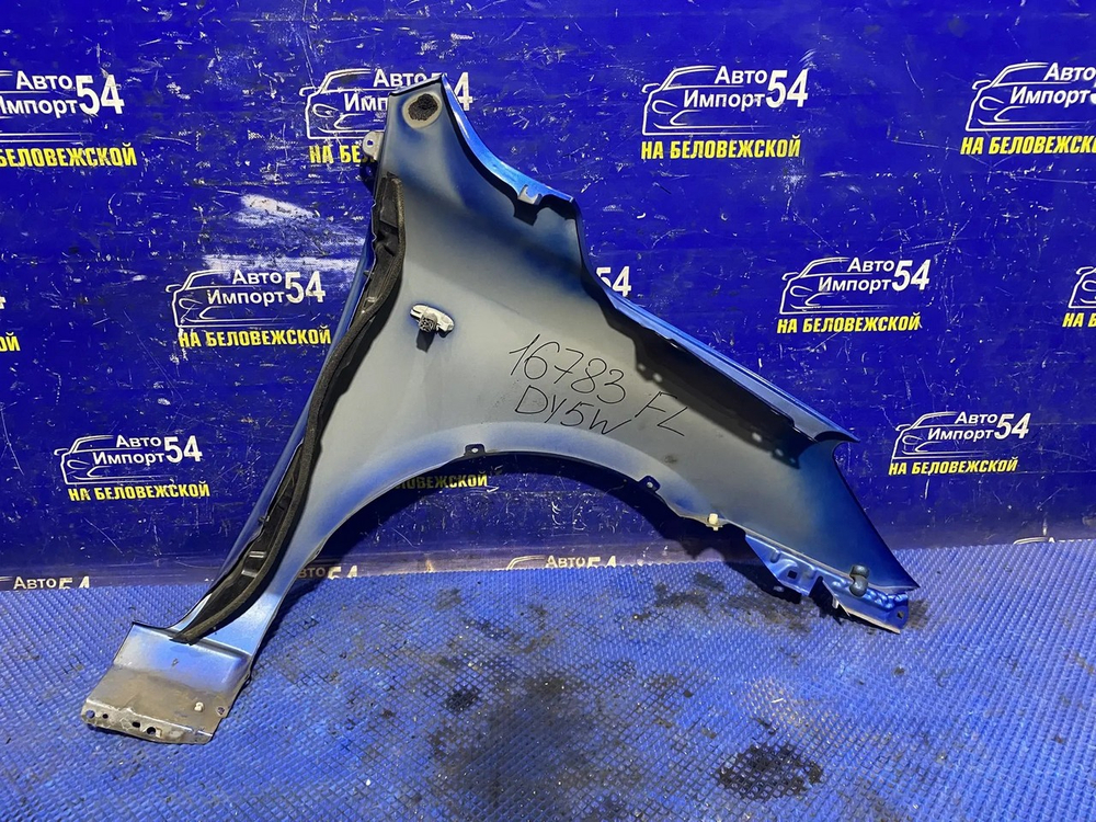 Крыло переднее левое MAZDA DEMIO 2005-2007