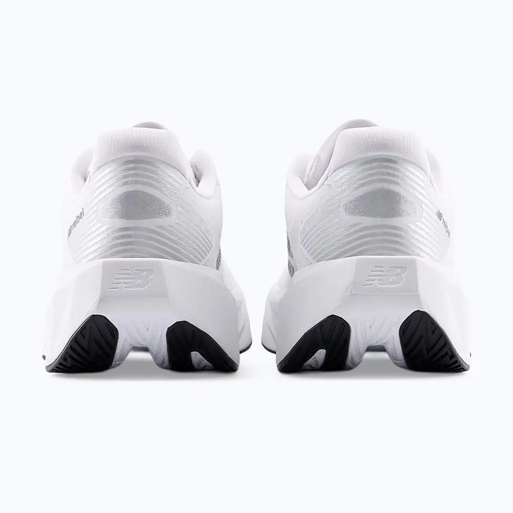 Женские Кроссовки для бега New Balance FuelCell Rebel V5 white