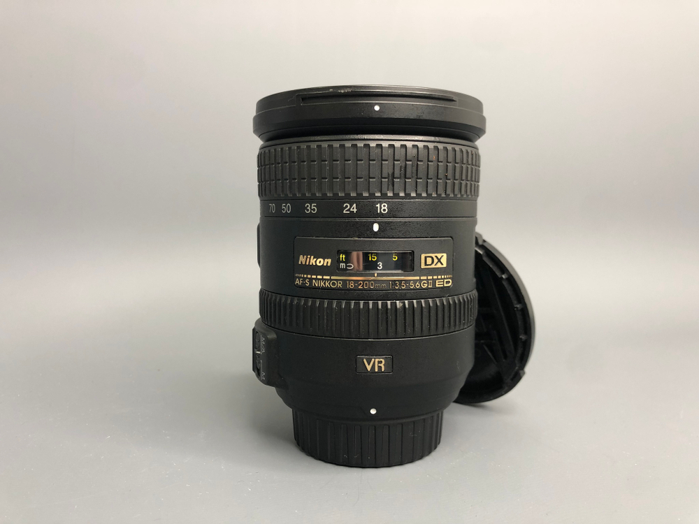 Nikon 18-200mm 3.5-5.6G ED AF-S VR II DX