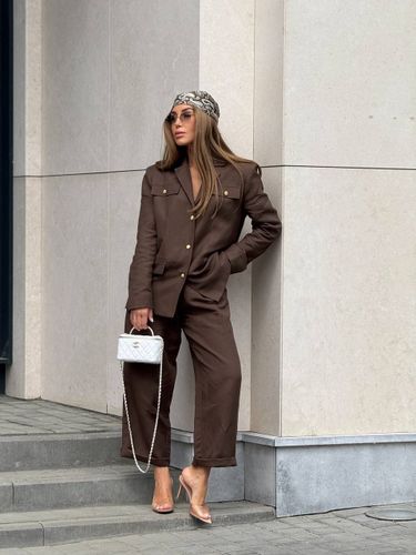 Брюки-бананы из льна в шоколадном оттенке