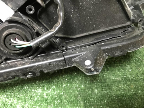 Битая Фара левая Toyota Rav 4 CA40 (2015-2019) LED