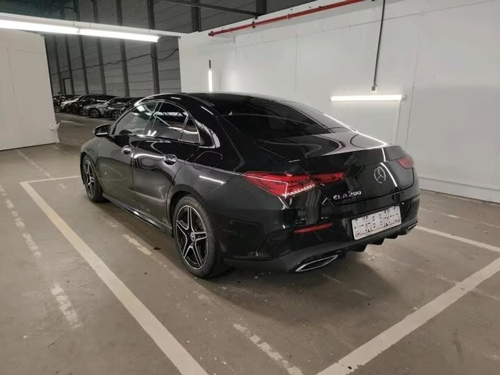 Mercedes-Benz CLA 200