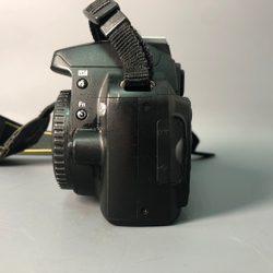 Nikon D60, 23700 кадров пробега.