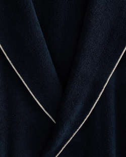 ZARA HOME МЯГКИЙ ХАЛАТ С КОНТРАСТНЫМИ ДЕТАЛЯМИ, ЧЕРНИЛЬНО-СИНИЙ