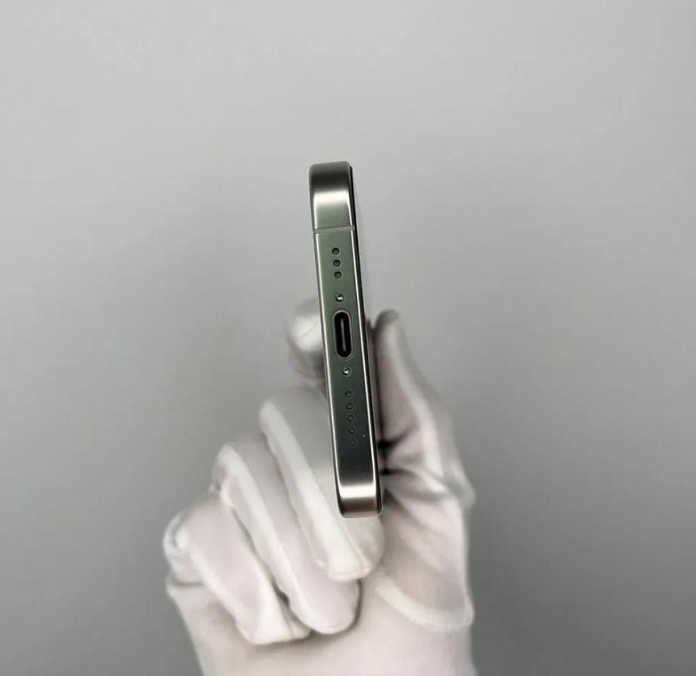 iPhone 15 Pro, 256 ГБ б/у