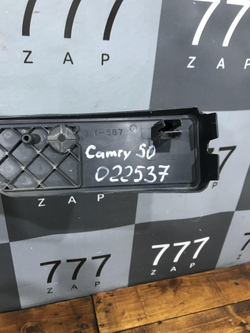 Площадка гос номера передняя Toyota Camry 55 бу Ор 5211433370