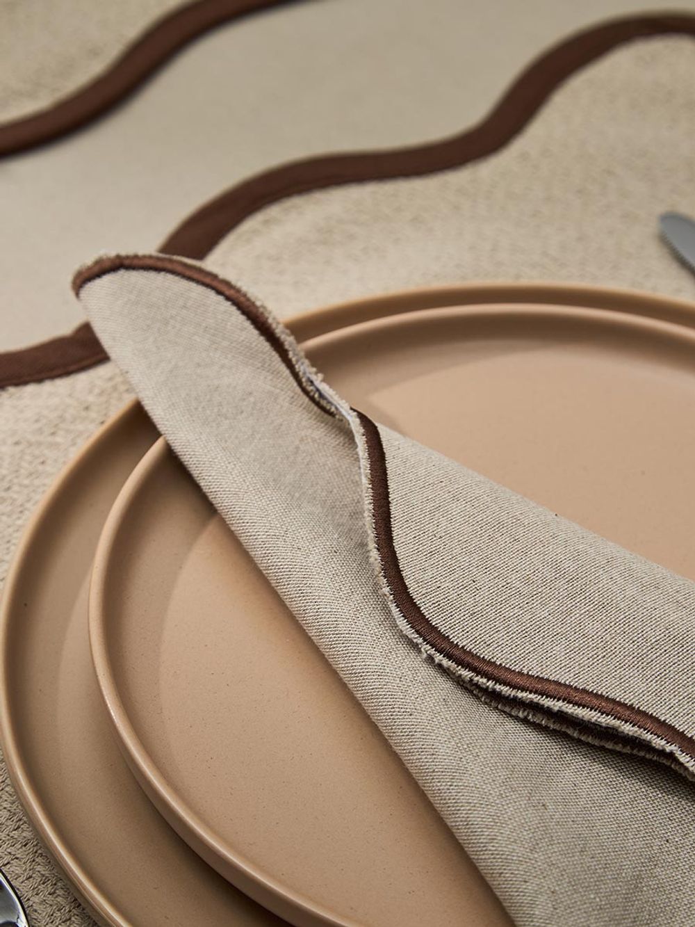 Салфетка сервировочная Desert Waves из коллекции Essential, 45х45 см