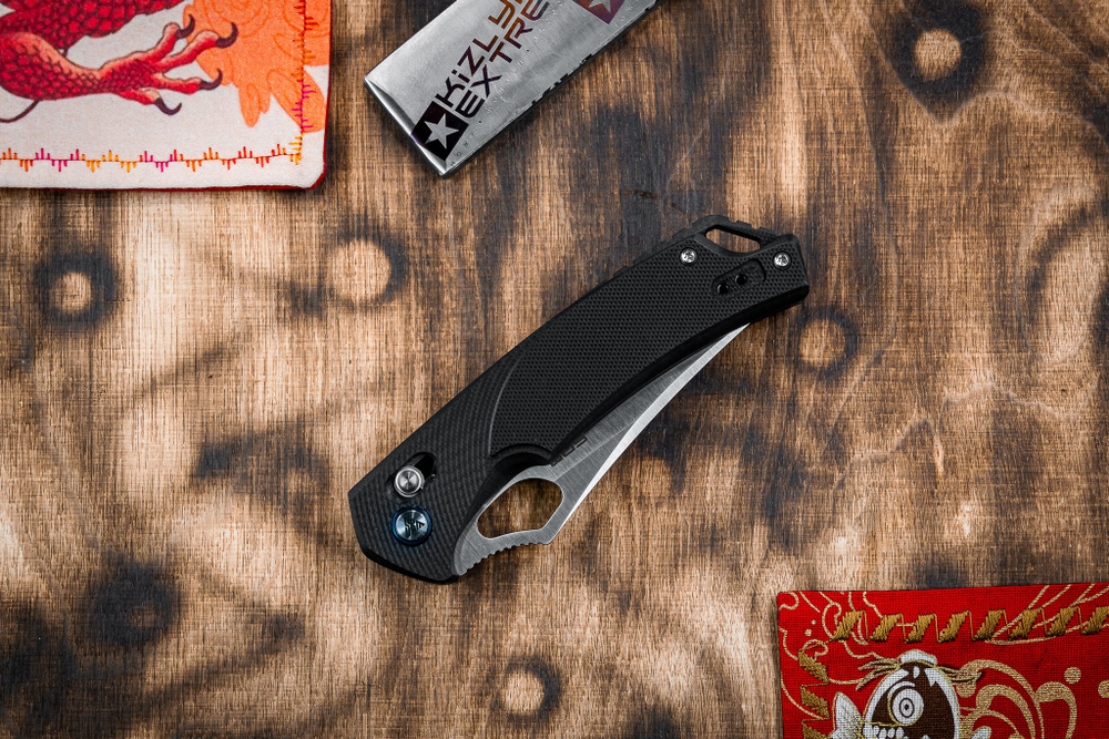 Складной нож SRM 9202 Satin сталь D2 рукоять Black G10