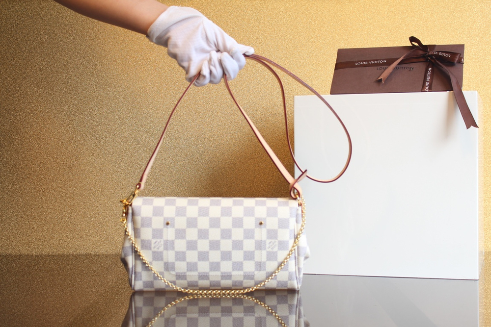 Louis Vuitton Favorite MM