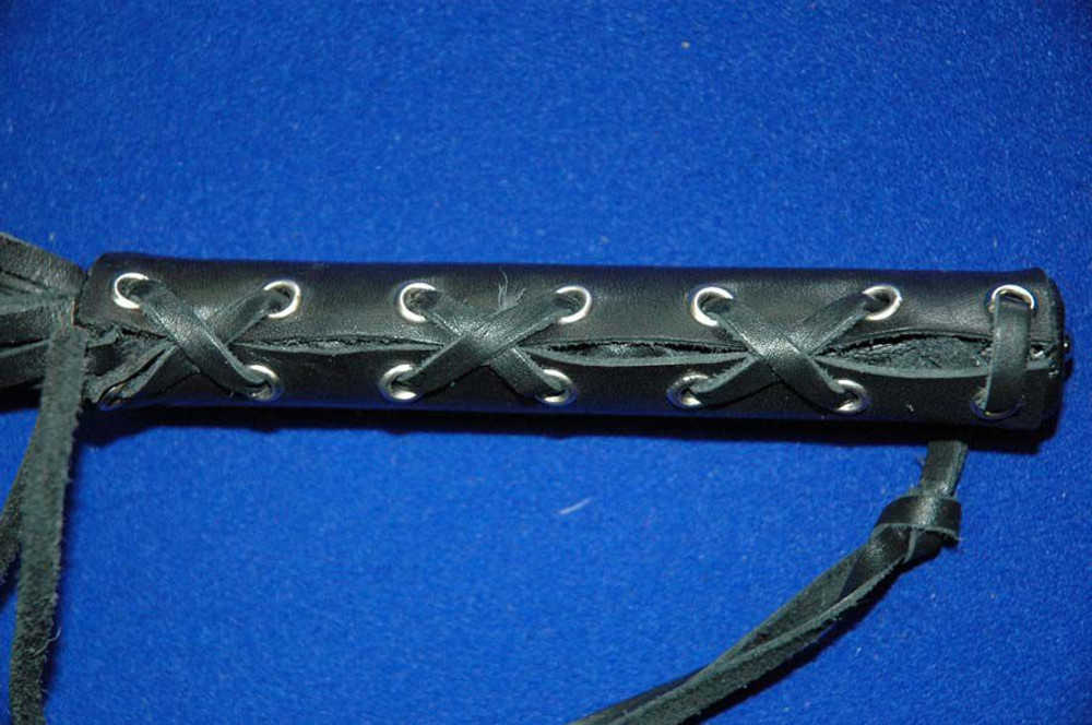 Чёрная 18-полосная полужесткая плеть - 50 см. (Цвет: черный)