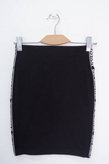 Юбка Gloria Jeans черная спортивная 40 размер