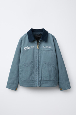 ZARA КУРТКА ИЗ ТВИЛА С ВЫШИТОЙ НАДПИСЬЮ, ГОЛУБОЙ