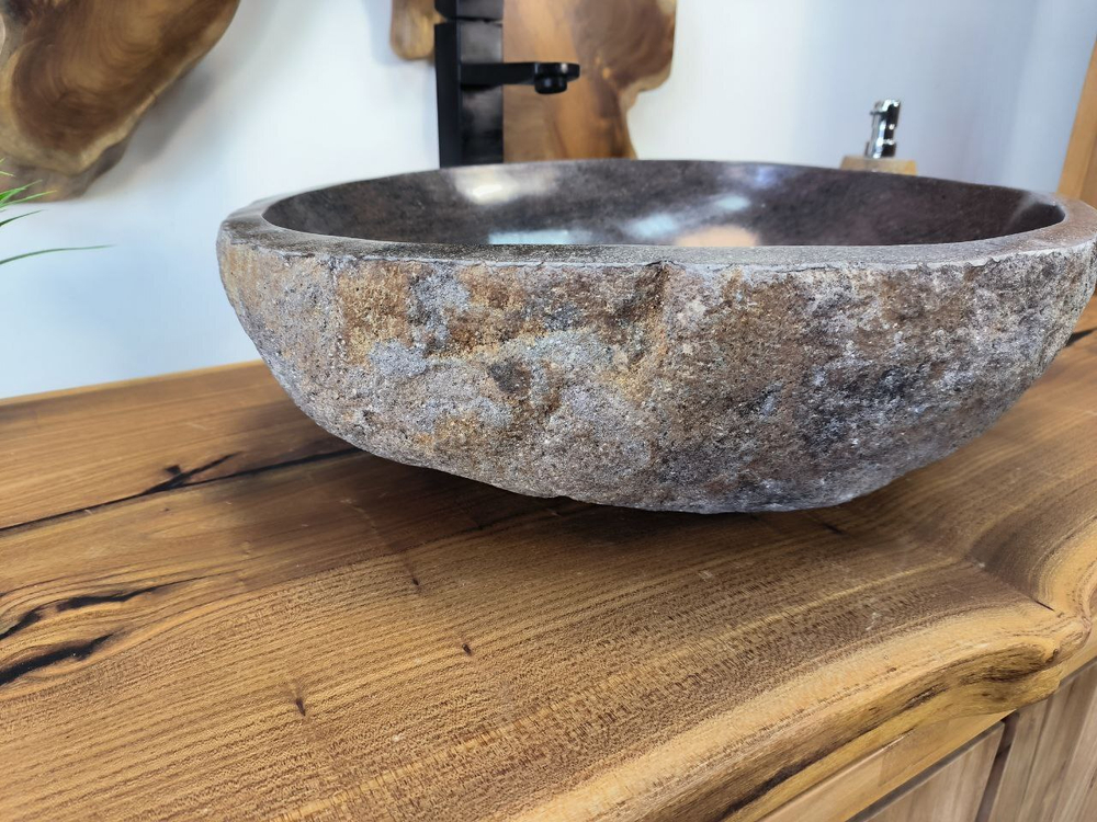 Раковина из речного камня RS-65810 54х45х15 из натурального камня