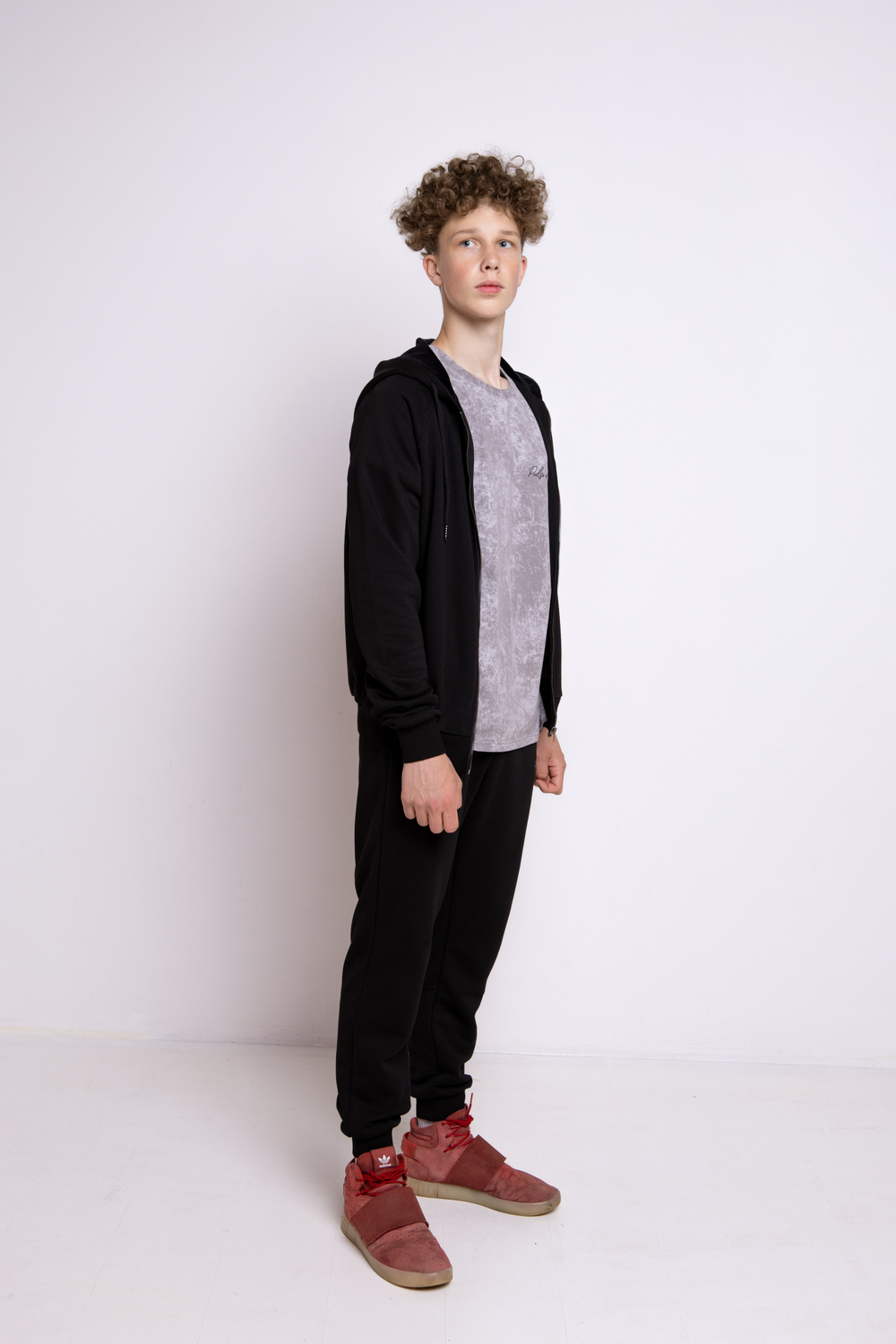 Спортивный костюм PULSE OF RAIN черный на молнии