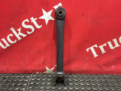 Стойка заднего стабилизатора 2018г