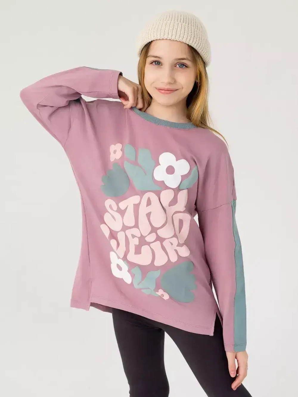 Лонгслив для девочки оверсайз с принтом