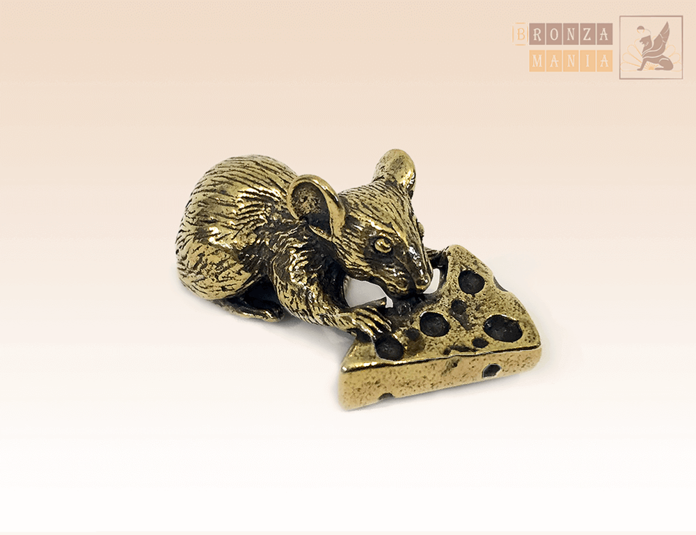 фигурка Мышь с сыром