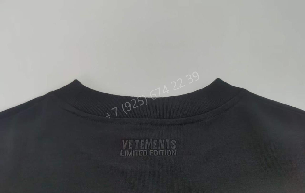 Футболка Vetements