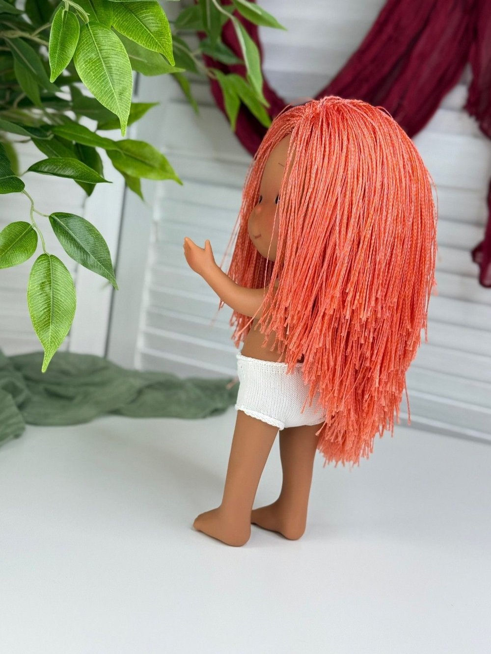 Кукла Nines виниловая 30см PIPPA LATINA без одежды (2899WL7)