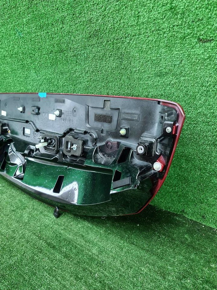 Спойлер крышки багажника Lexus RX 4 (2015-2022)