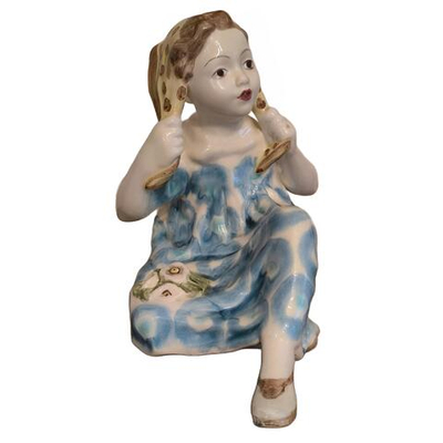 Фаянсовая статуэтка "Ветерок" (ЗиК "Конаково")