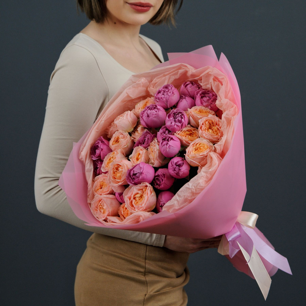 Кустовая роза Джорджия Пич и Мисти Баблз