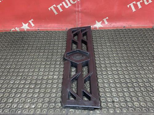 Решетка (дефект) радиатора 2018г