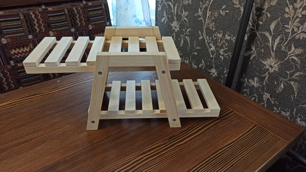 Цветочная подставка из дерева двух ярусная "two tiers"