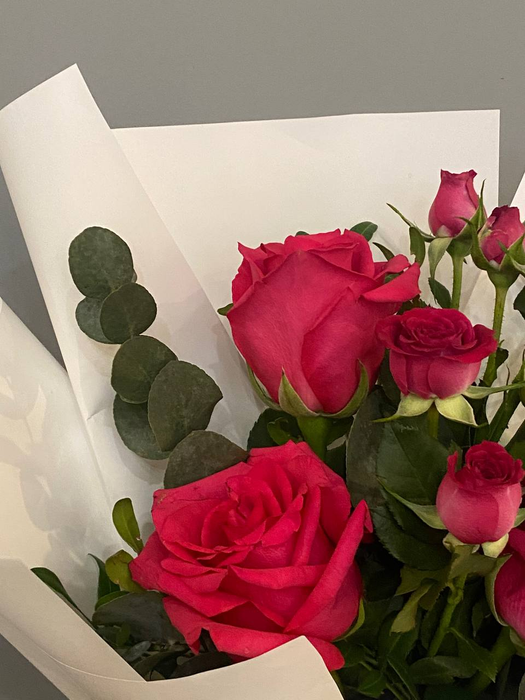 Букет "Малиновый закат на снегу"