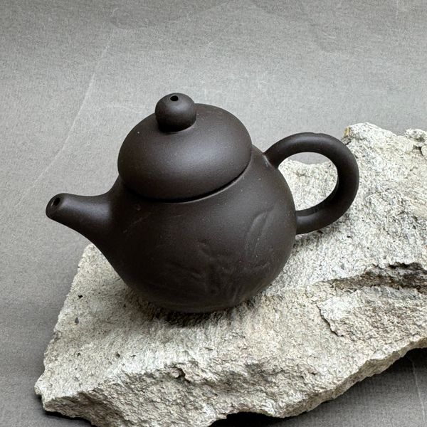 Чайник из исинской глины, темный, 50мл 130111