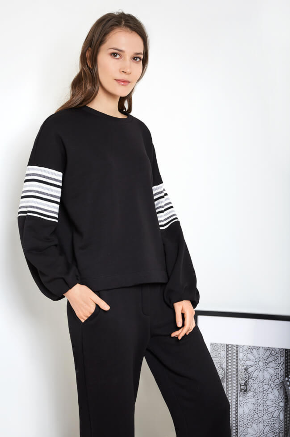 22429 Джемпер женский (черный)