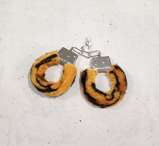 Наручники меховые, тигровые