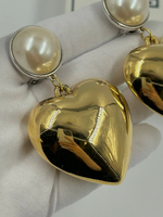 Массивные клипсы с подвесками в виде сердец Givenchy