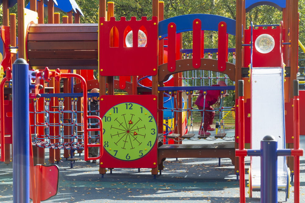 Игровой комплекс 07055.21 для детей 6-12 лет для уличной площадки