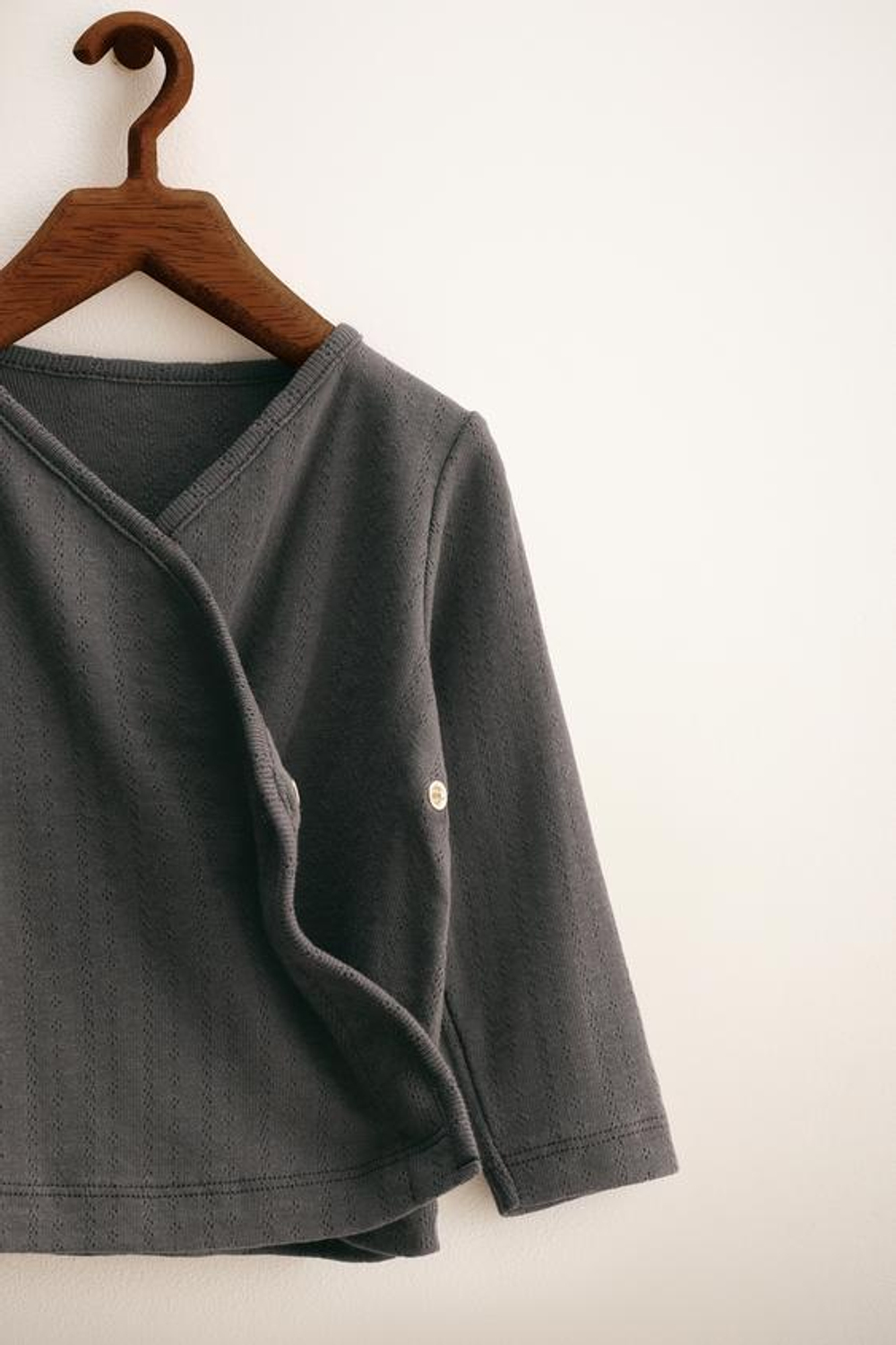 ZARA TIMELESS — ФУТБОЛКА-КИМОНО В ТЕХНИКЕ «ПОИНТЕЛЬ», АНТРАЦИТОВО-СЕРЫЙ