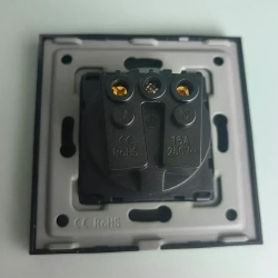 Розетка стеклянная одинарная с рамкой черная