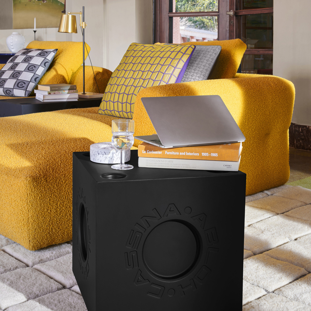 Диван Cassina SENGU BOLD