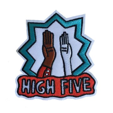 Нашивка термоаппликация на одежду и на рюкзак. Hight Five. Дай пять