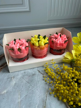 Набор трафйлов - торты в стакане (Тюльпаны)