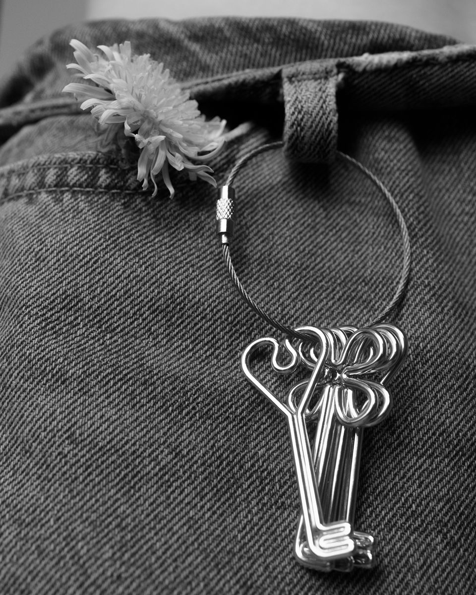 Кулон Neverending Flower Key