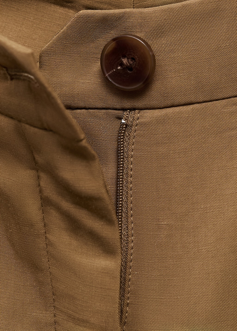 Брюки из смесового льна с защипами